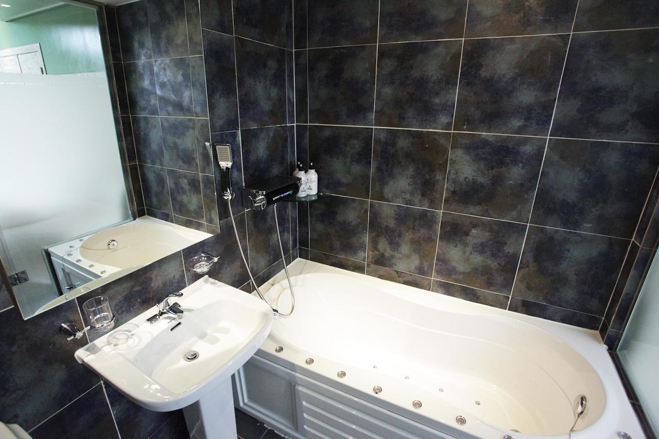 Louis Hotel Seongnam Exterior foto